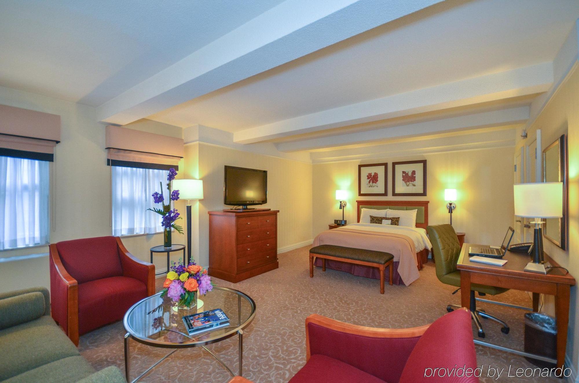 San Carlos Hotel 4*